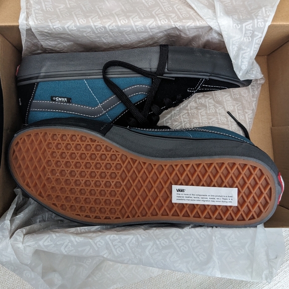 Vans x Sci-fi Fantasy Sk8-Hi Pro - Picture 5 of 8